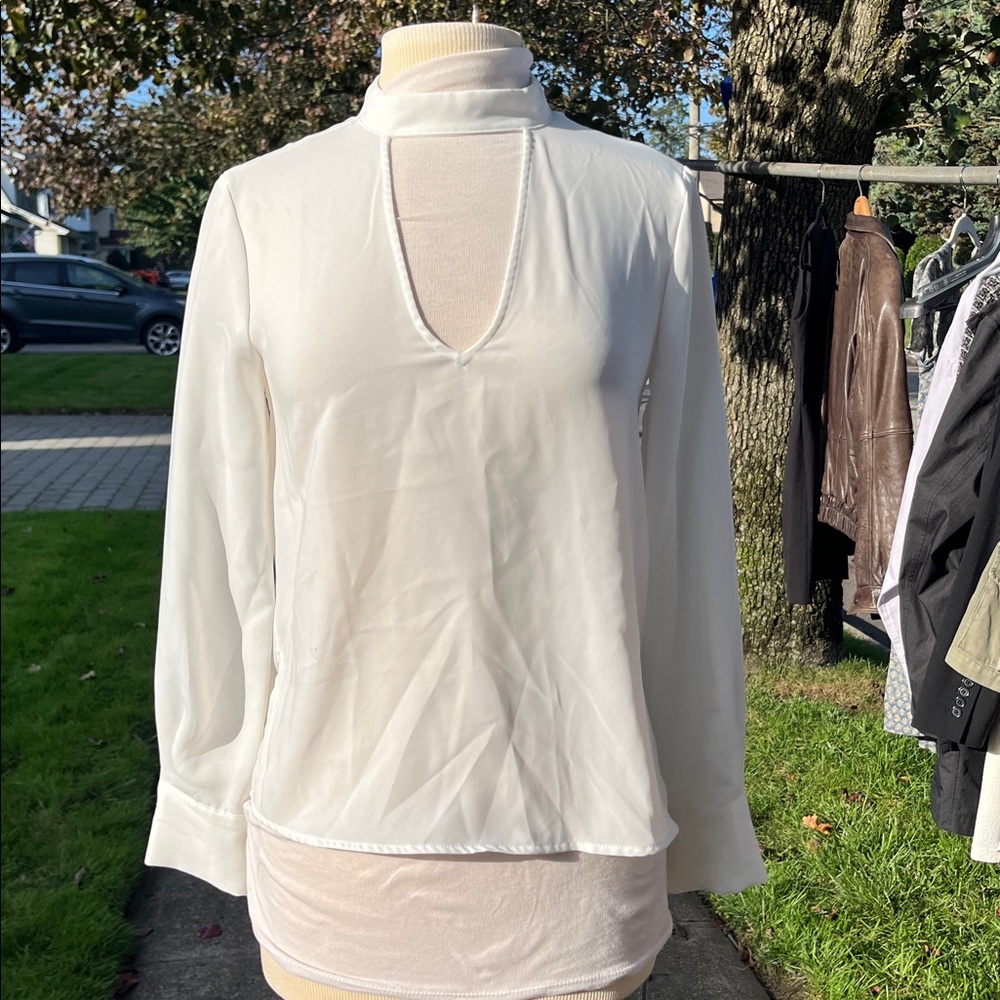 Elegant White Long Sleeve Blouse